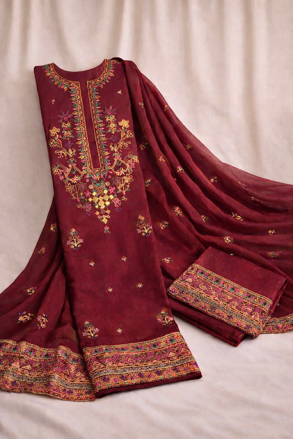 Kashmiri Gala Embroidered Lawn 3PC Suit