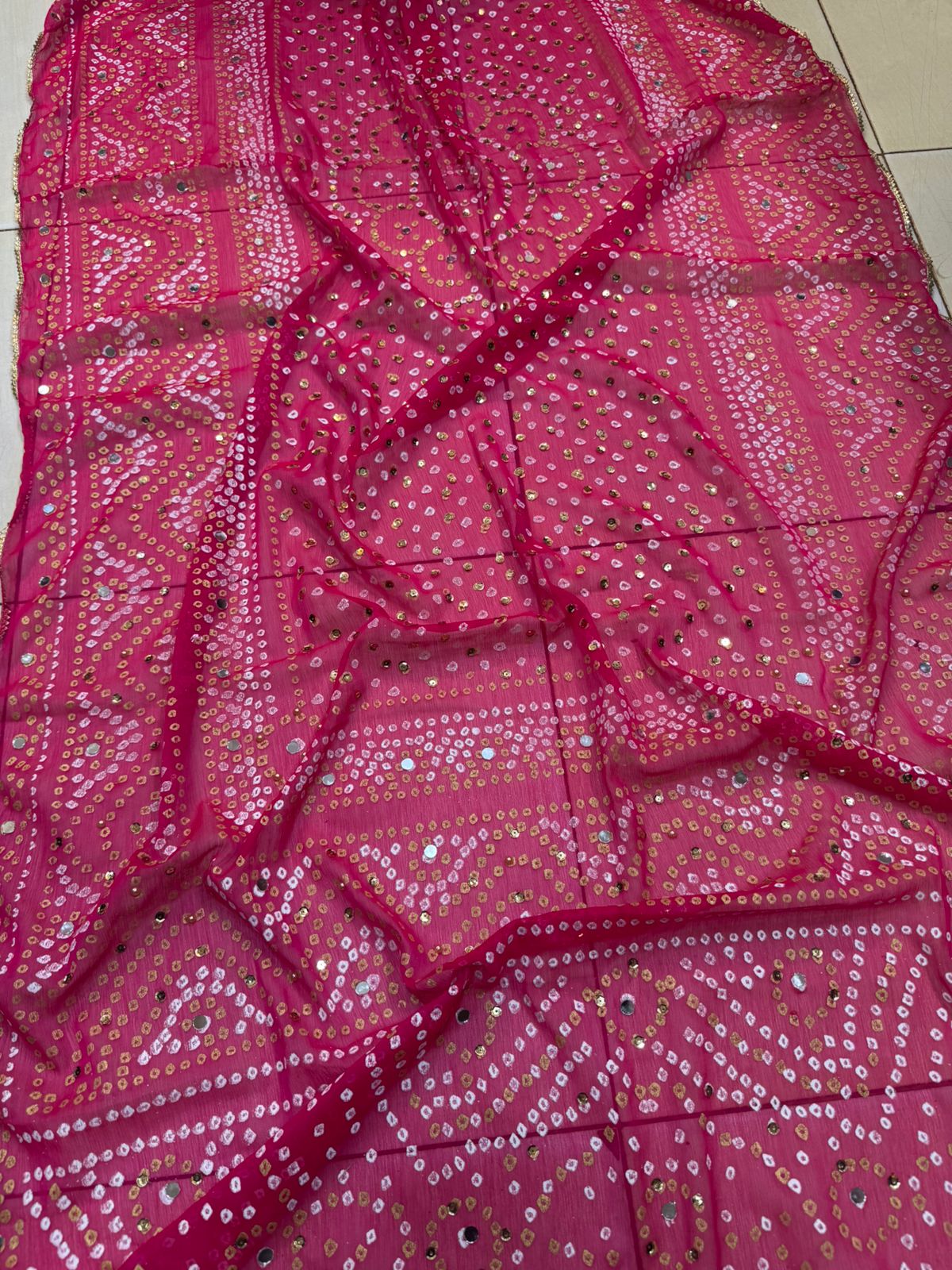Beautiful Handmade Georgette Shawl ✨