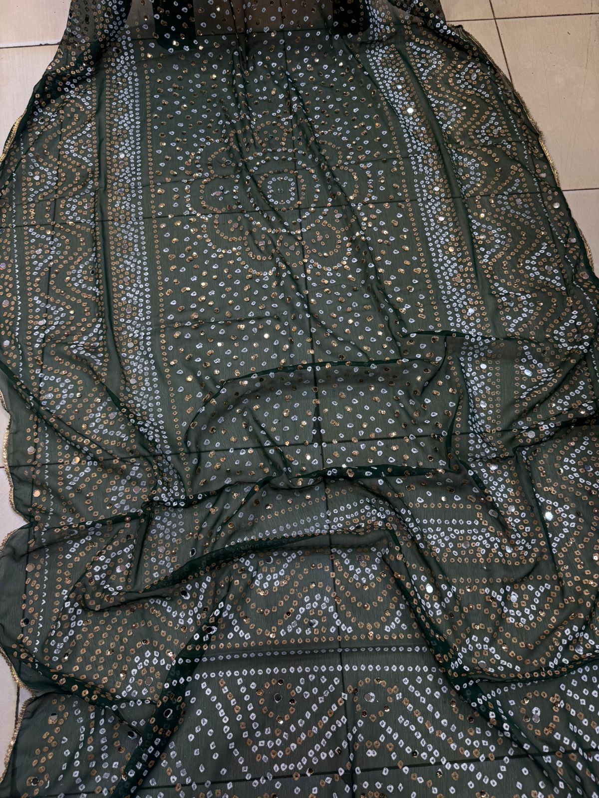 Beautiful Handmade Georgette Shawl ✨
